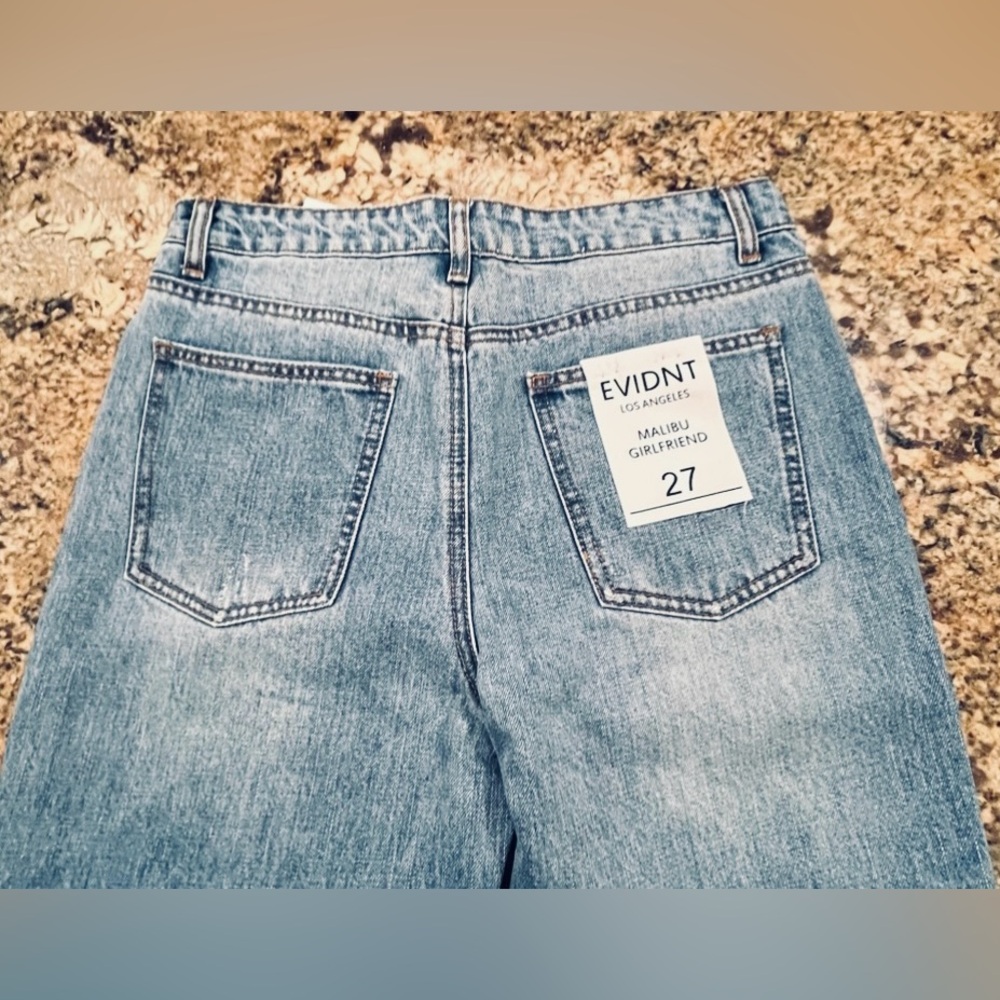 NWT Evidnt Malibu Girlfriend Distressed Jeans - Picture 11 of 16